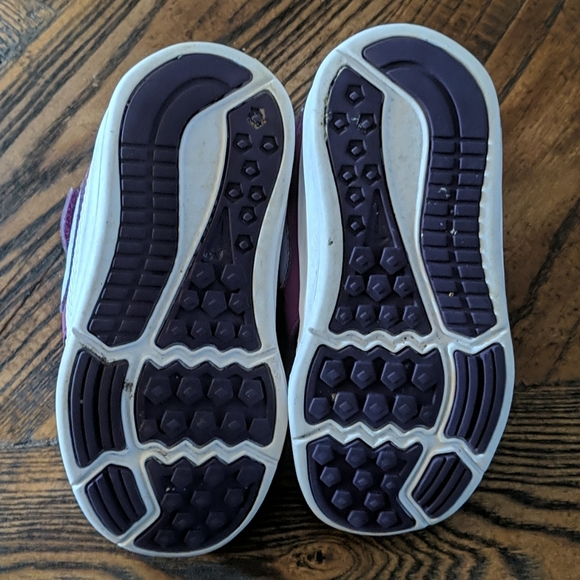 **SOLD** Toddler Girl's shoes - Picture 3 of 4